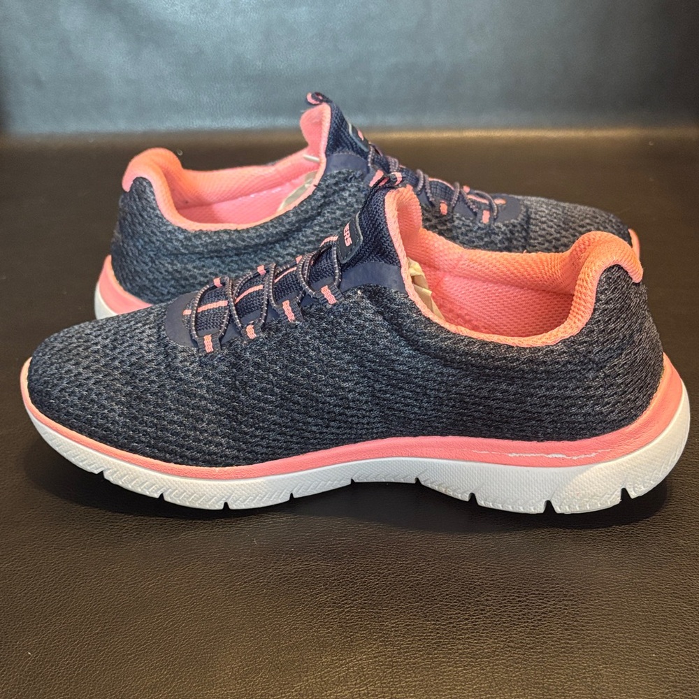 Skechers Summits Women's Navy and Pink Sneakers - Picture 5 of 9